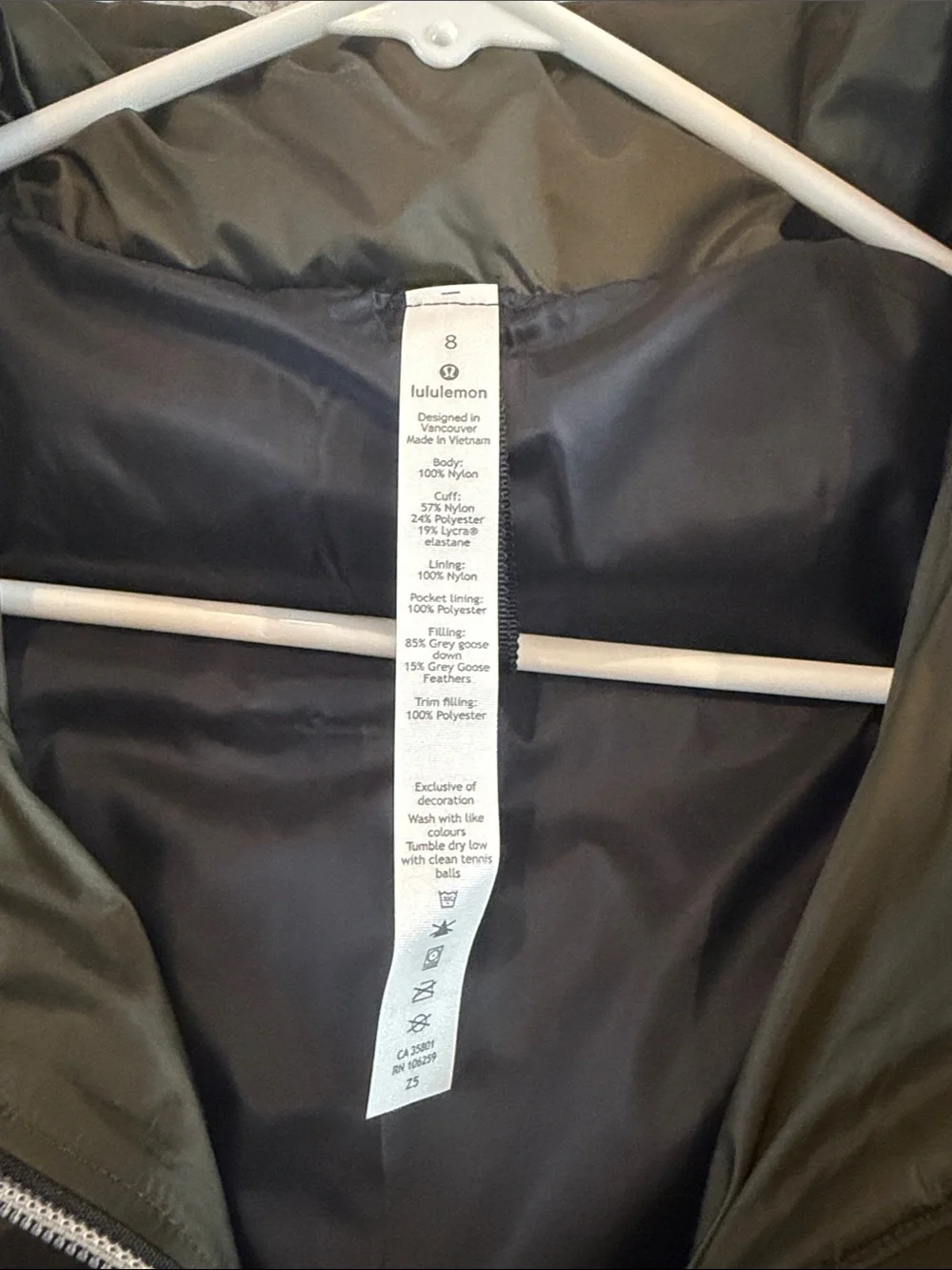 lululemon athletica Women's Quilted Puffer Jacket in Dark Olive